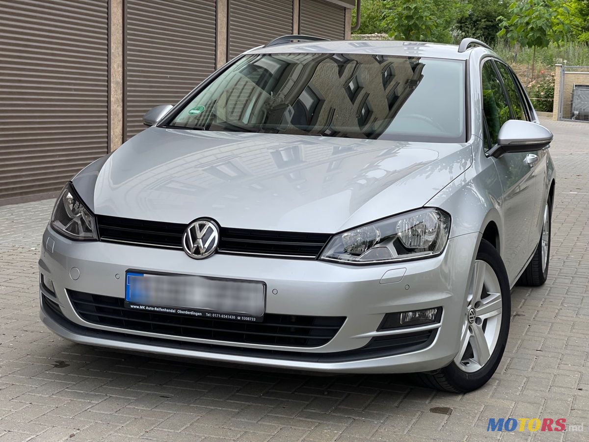 2014' Volkswagen Golf photo #2