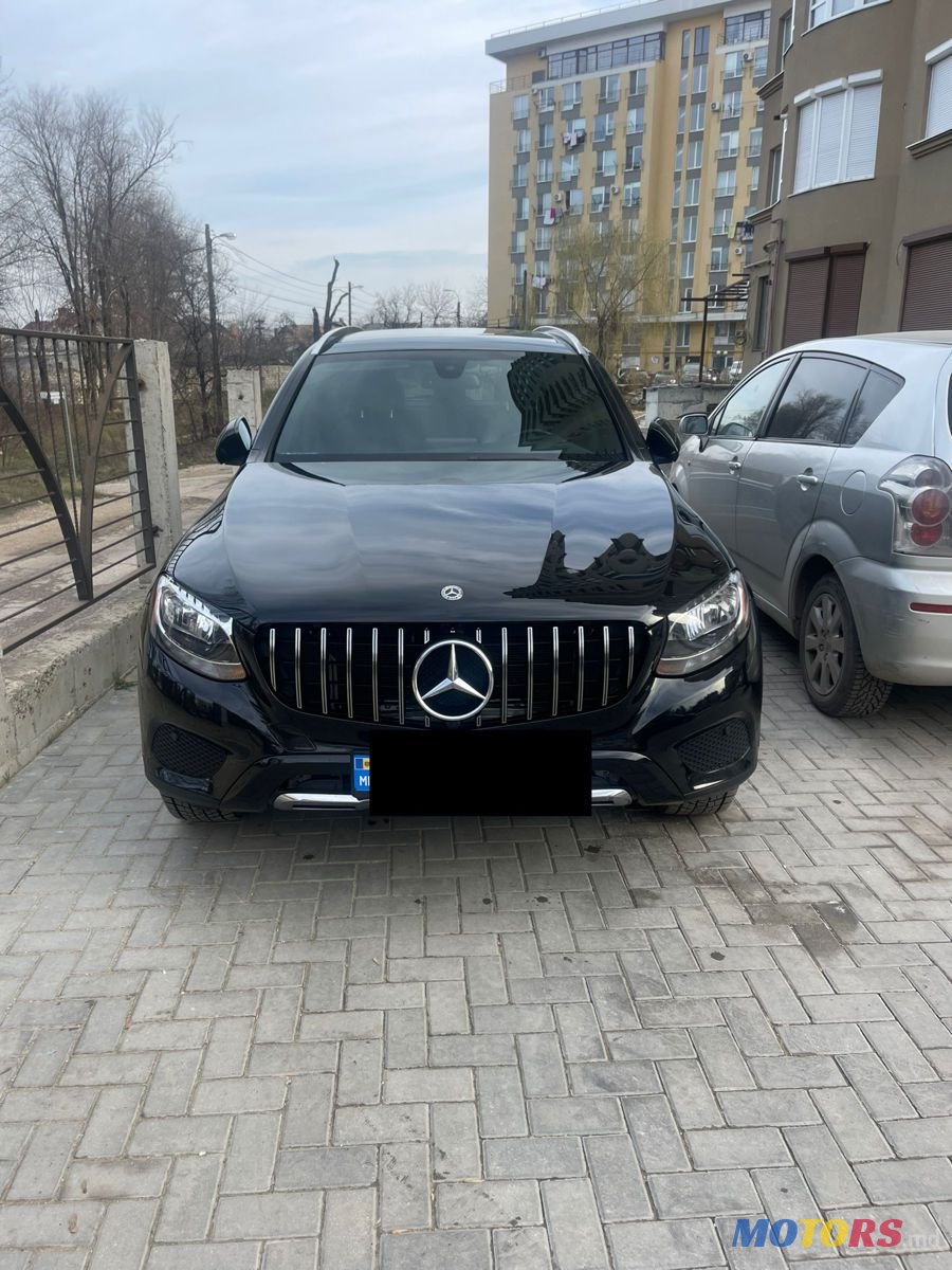 2018' Mercedes-Benz GLC photo #5
