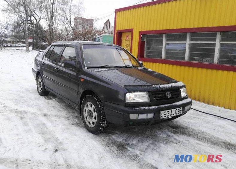 1994' Volkswagen Vento photo #1