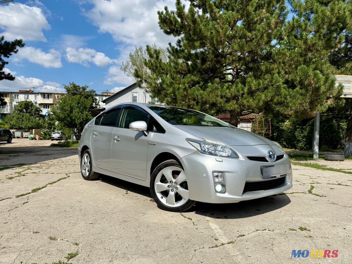 2011' Toyota Prius photo #1