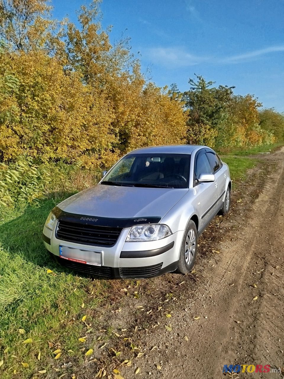 2001' Volkswagen Passat photo #1
