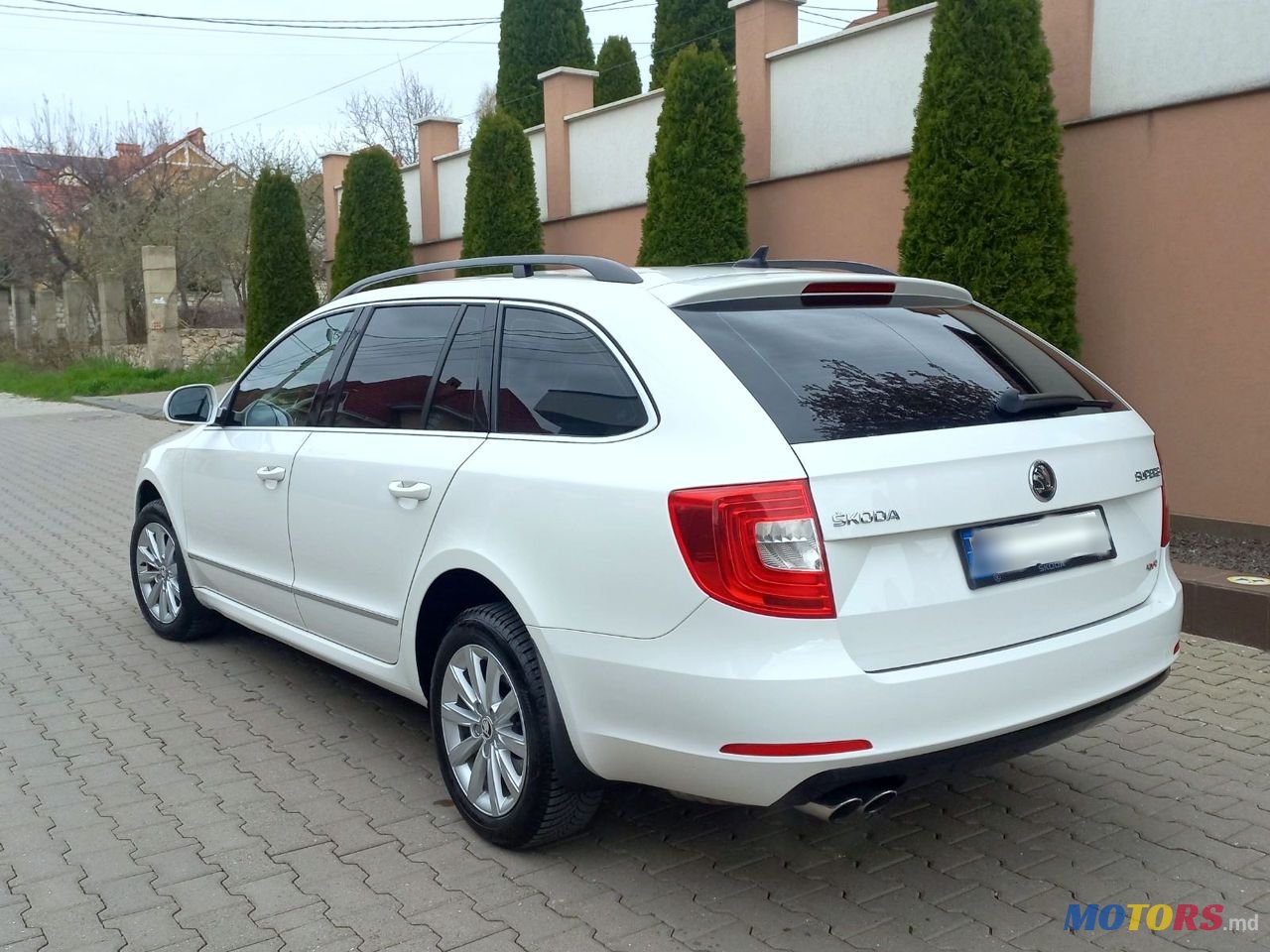 2014' Skoda Superb photo #3