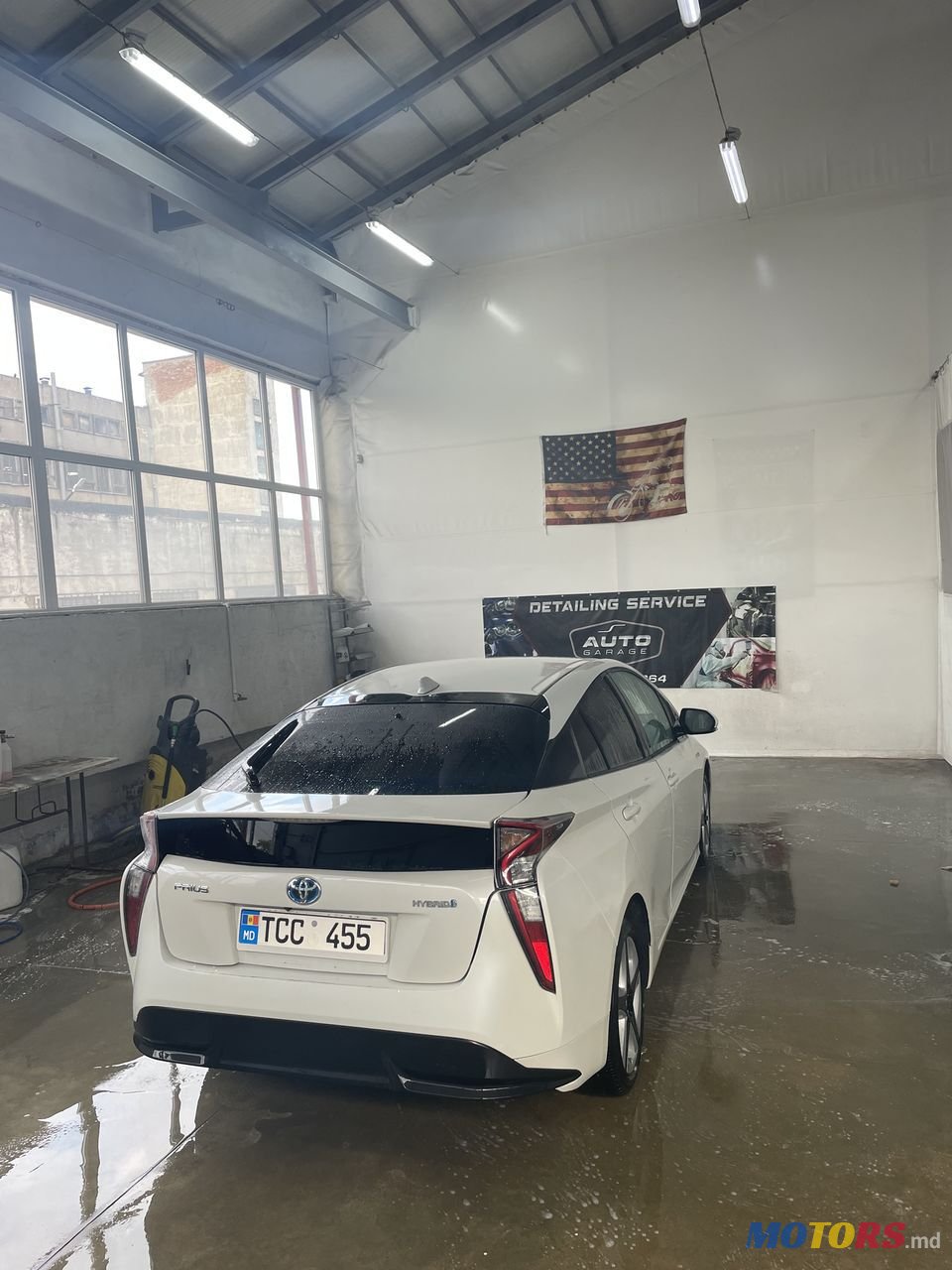 2016' Toyota Prius photo #3