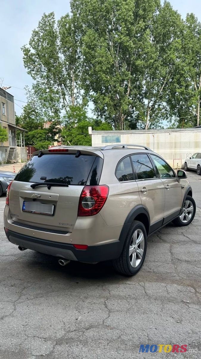 2011' Chevrolet Captiva photo #3