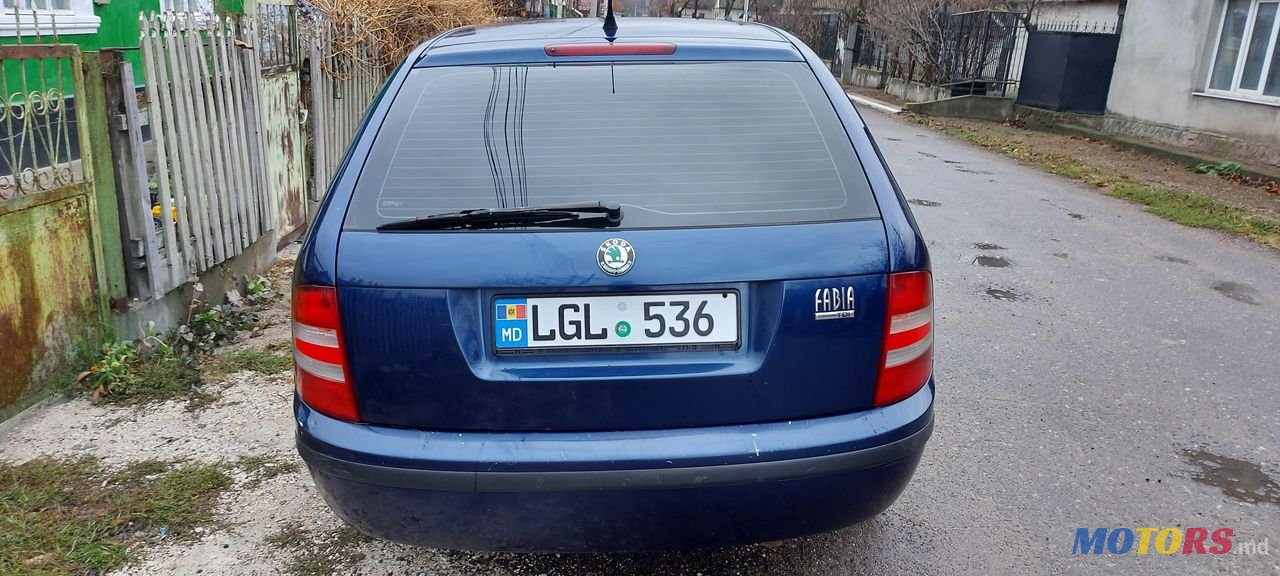 2005' Skoda Fabia photo #2