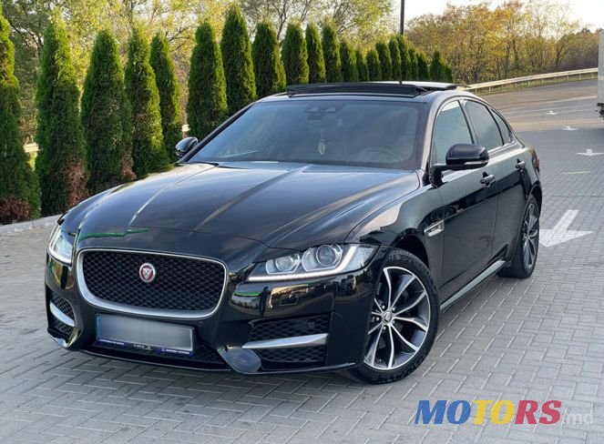 2017' Jaguar XF photo #1