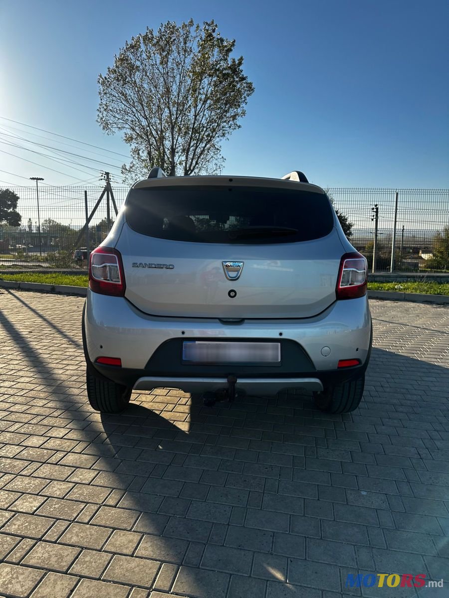 2014' Dacia Sandero Stepway photo #5