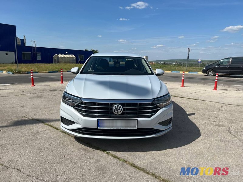 2018' Volkswagen Jetta photo #3
