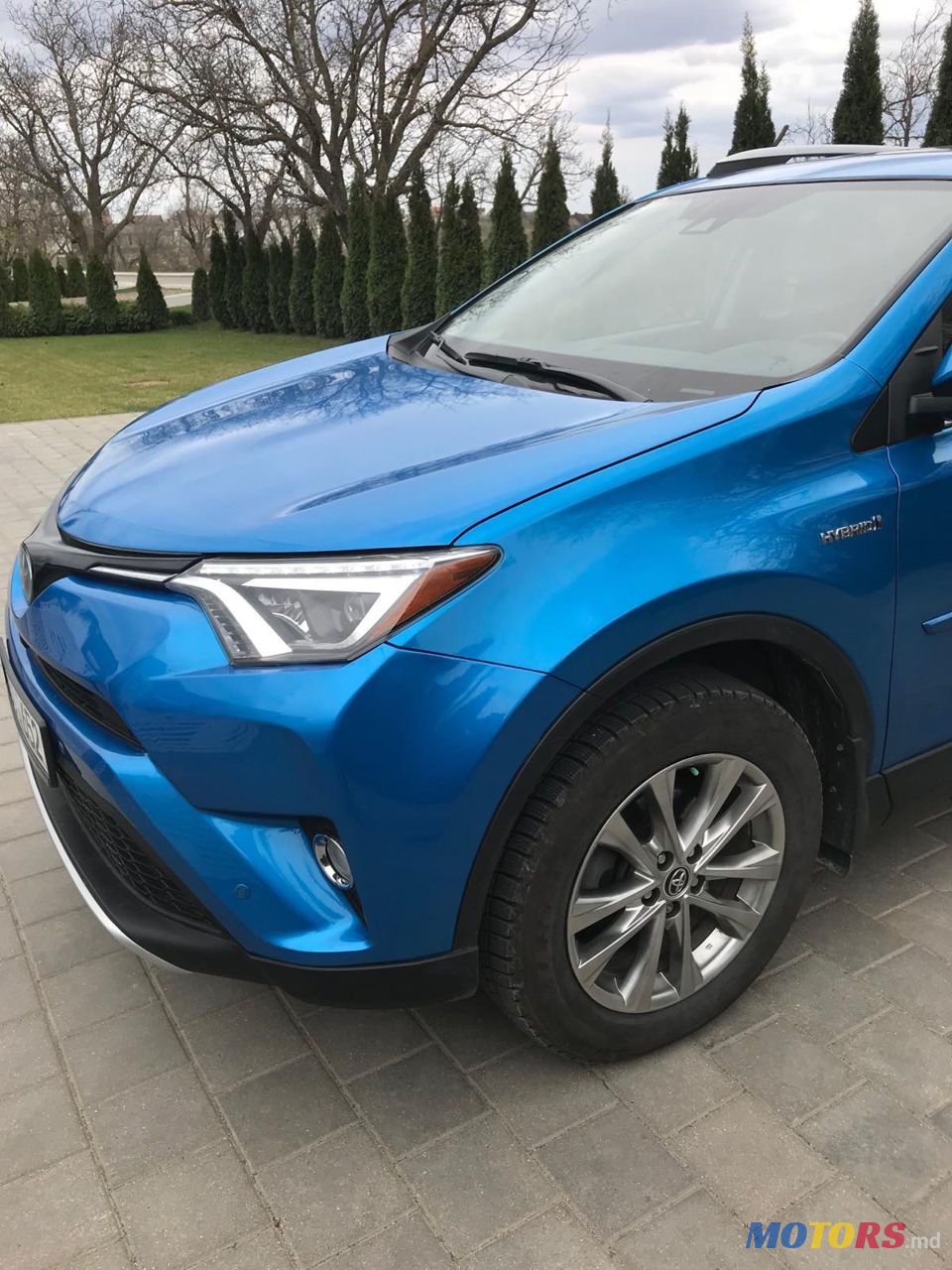 2016' Toyota RAV4 photo #2