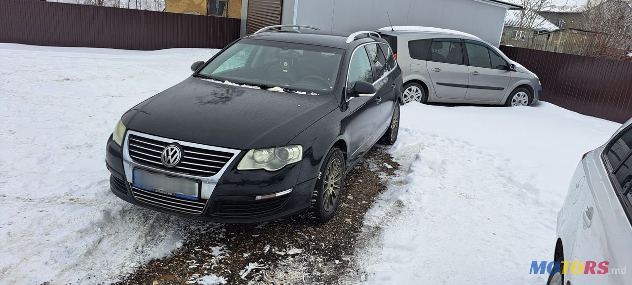 2010' Volkswagen Passat photo #6