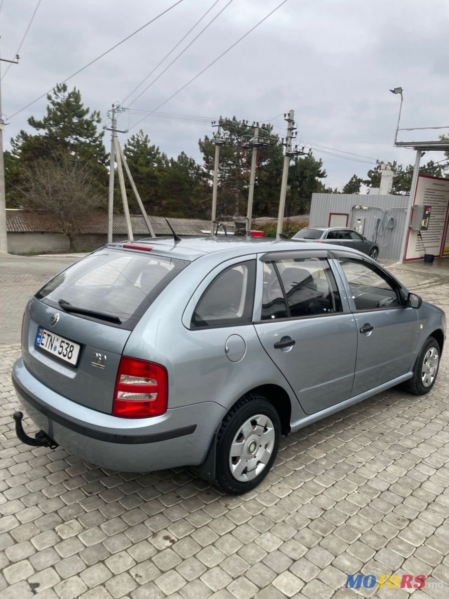 2002' Skoda Fabia photo #4