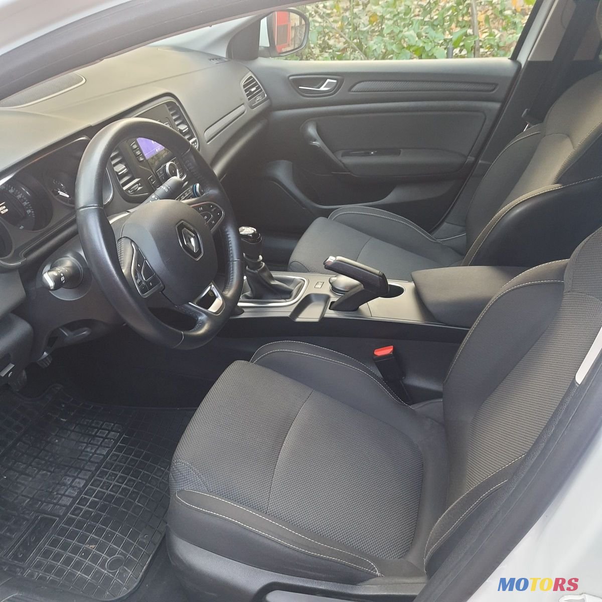 2020' Renault Megane photo #6