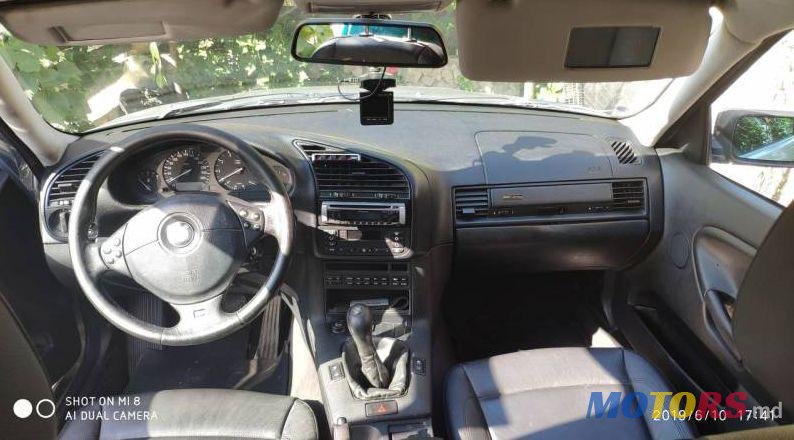 1995' BMW 3 photo #3