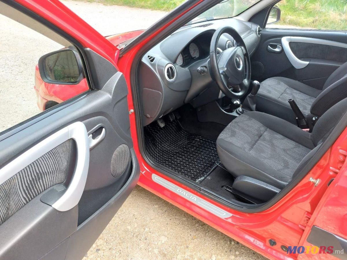 2010' Dacia Logan photo #5