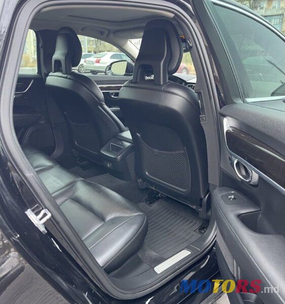 2018' Volvo S90 photo #6