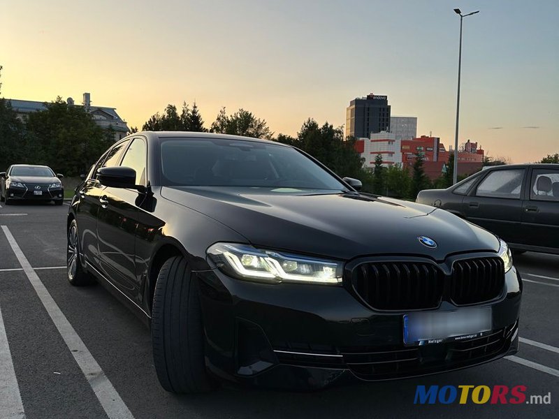 2020' BMW 5 Series photo #3