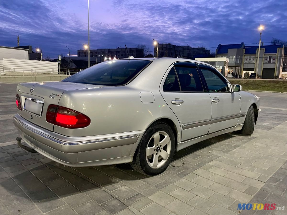 2000' Mercedes-Benz E-Class photo #2
