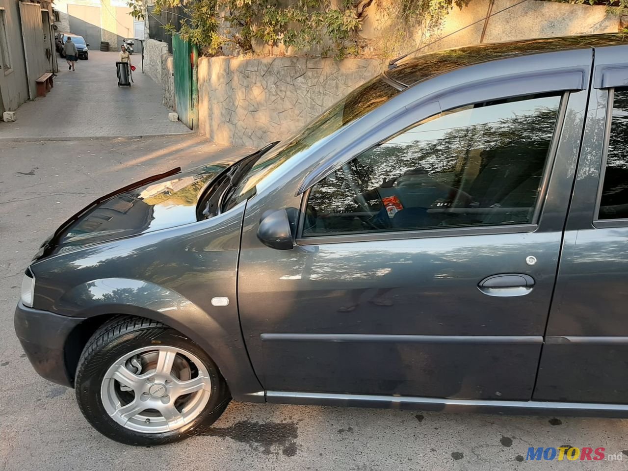 2008' Dacia Logan photo #3