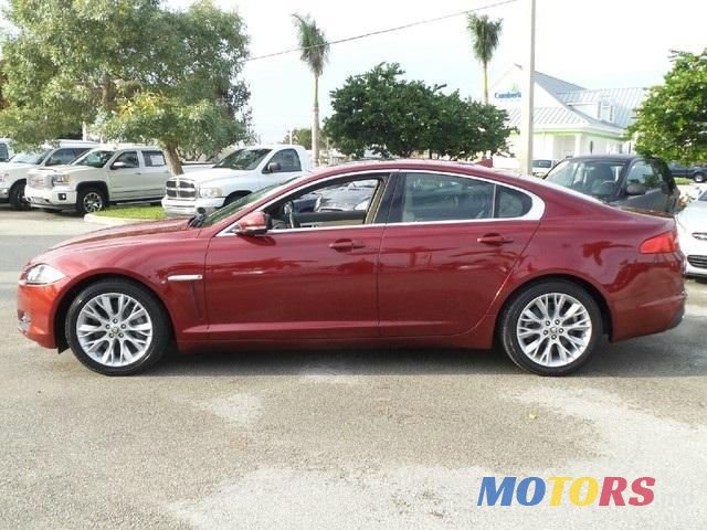 2013' Jaguar XF photo #1