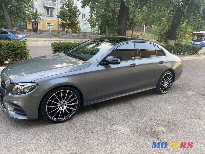 2020' Mercedes-Benz E Класс photo #4