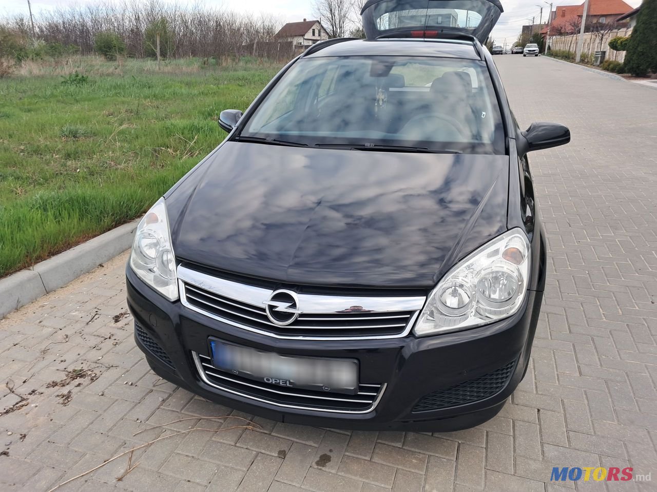 2007' Opel Astra photo #1