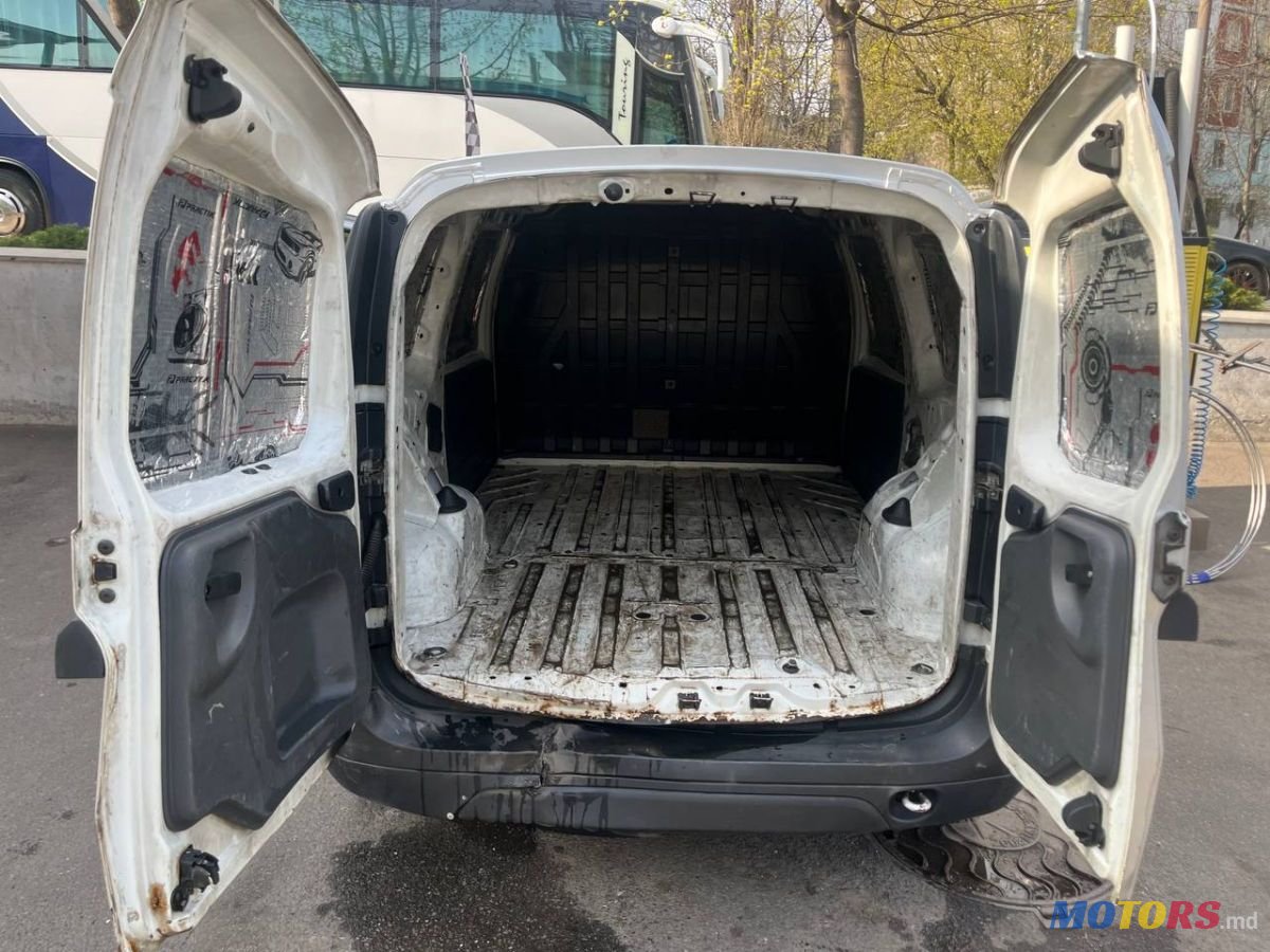 2007' Dacia Logan Van photo #2