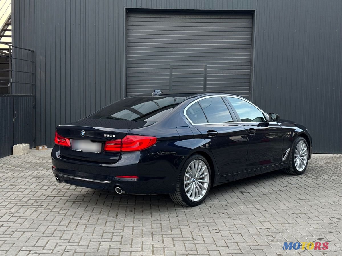 2020' BMW 5 Series photo #3