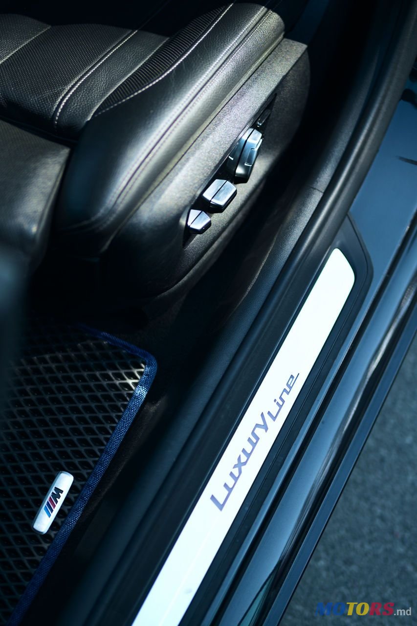 2019' BMW 5 Series photo #2