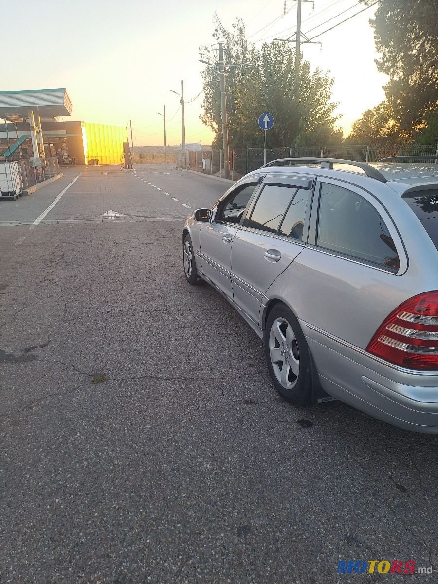 2006' Mercedes-Benz C-Class photo #4