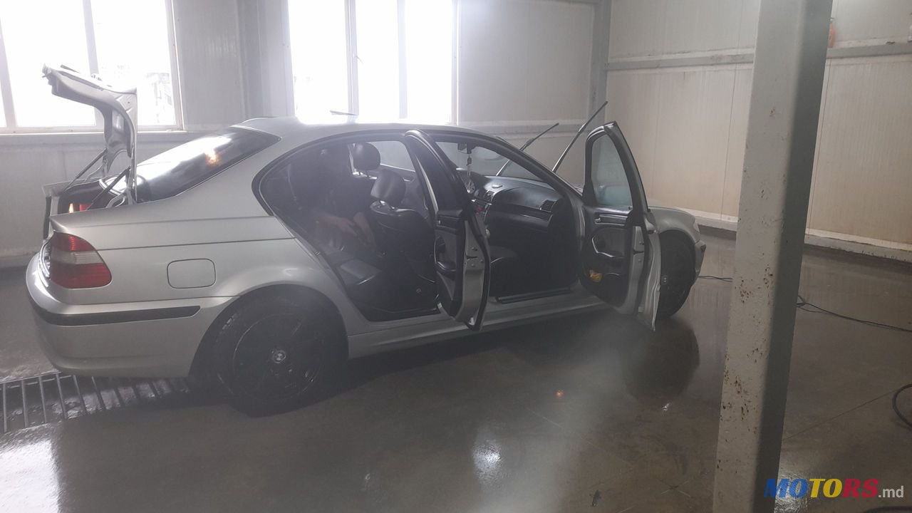 2004' BMW 3 Series photo #1