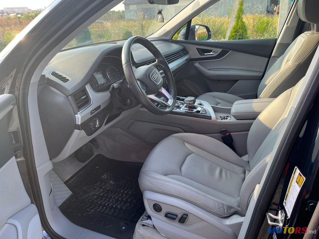 2017' Audi Q7 photo #5