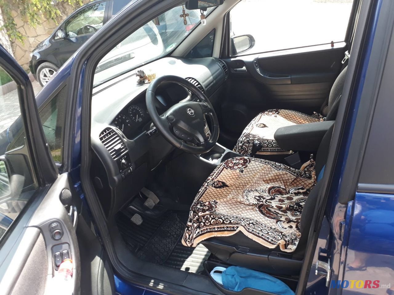 2005' Opel Zafira photo #5