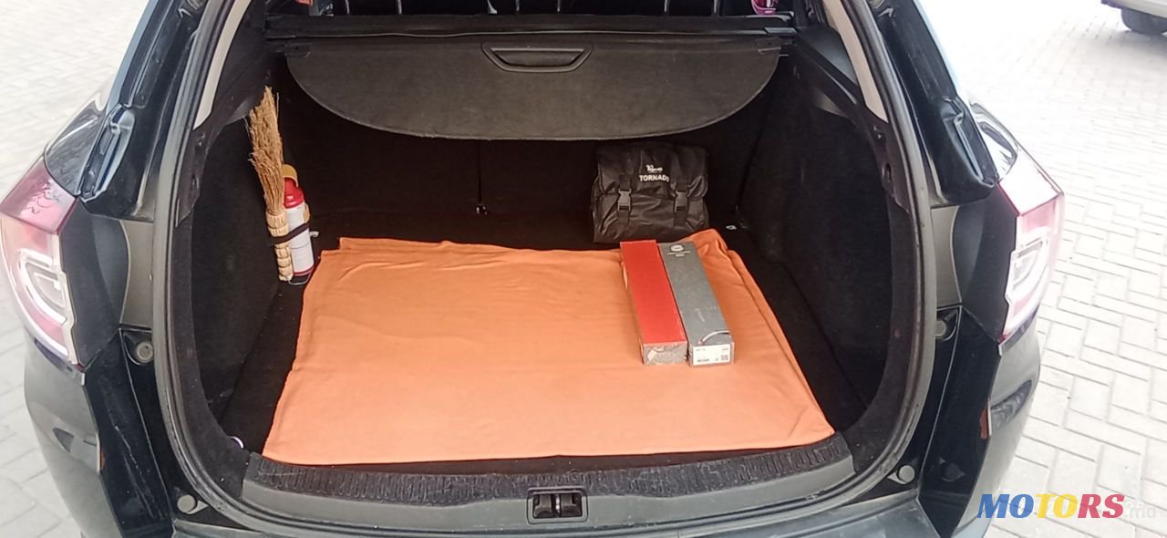 2013' Renault Megane photo #5