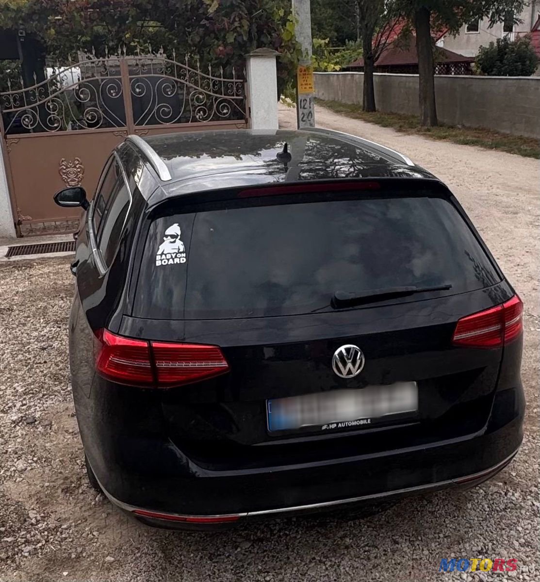 2017' Volkswagen Passat photo #2