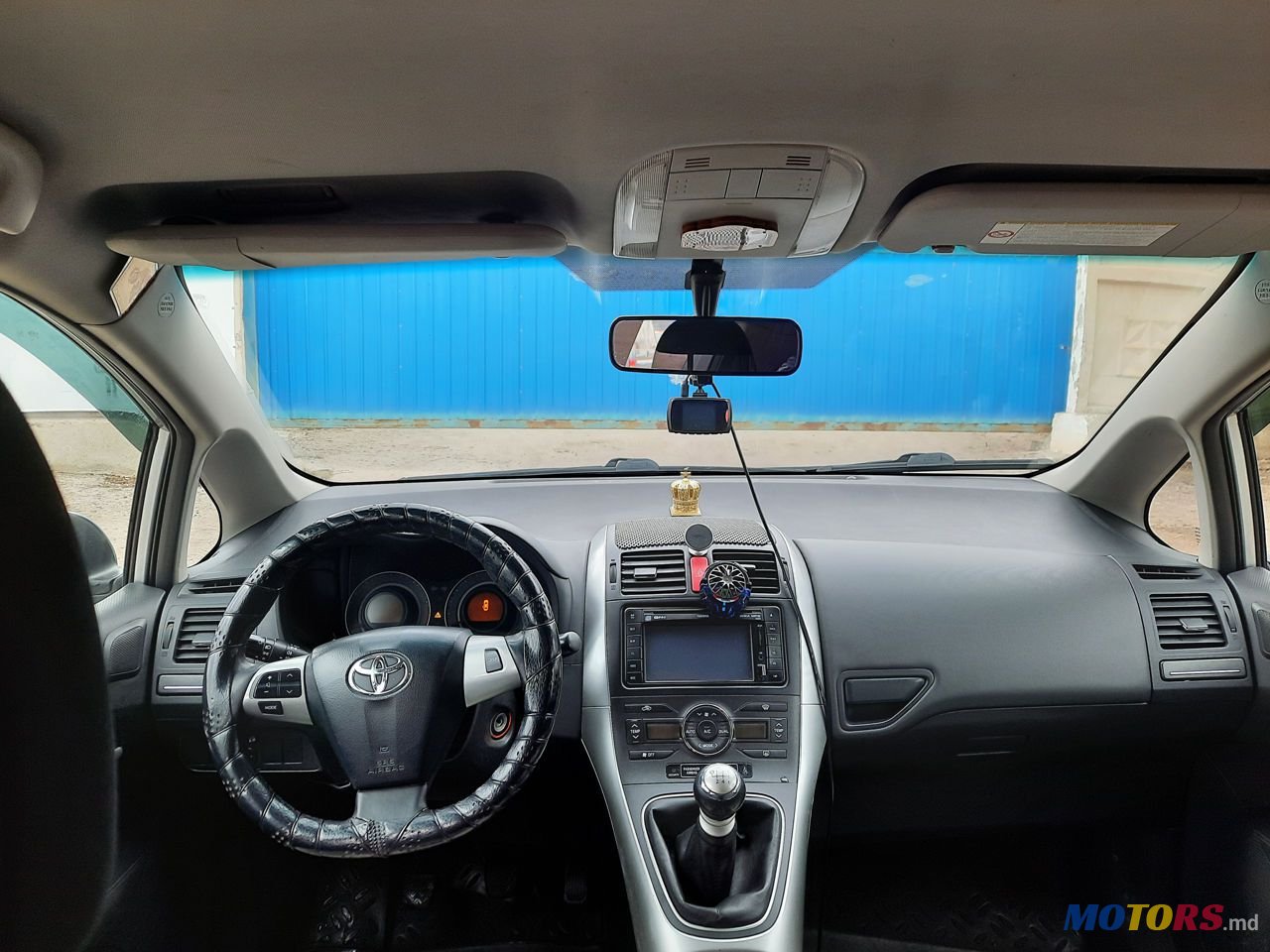 2010' Toyota Auris photo #5