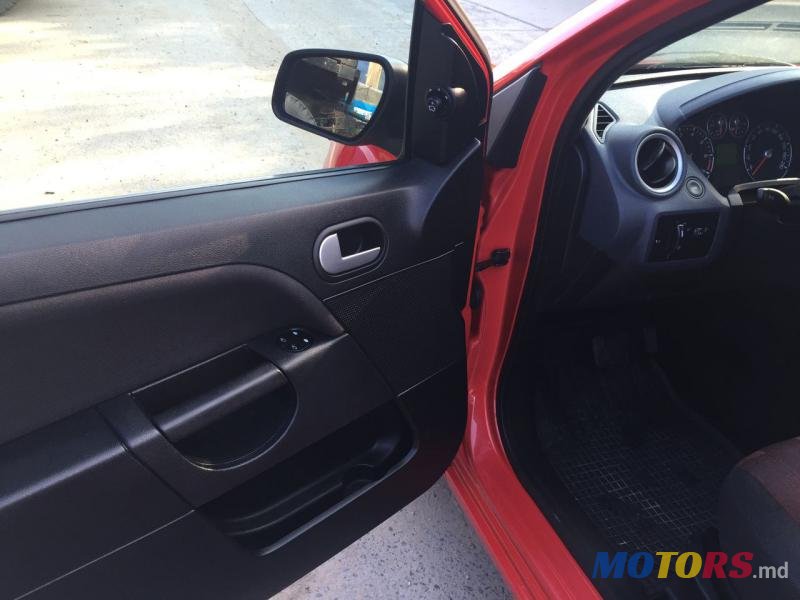 2006' Ford Fiesta photo #6