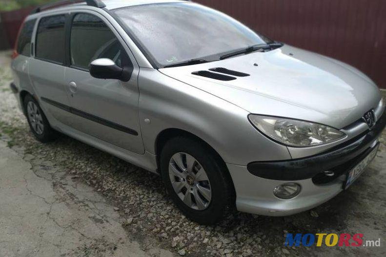 2003' Peugeot 206 photo #1