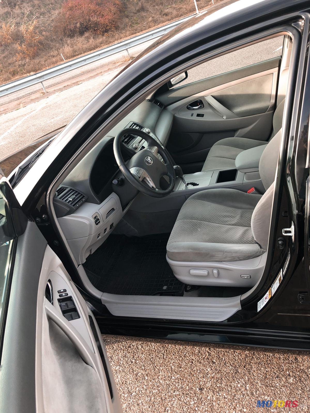 2009' Toyota Camry Седан photo #4