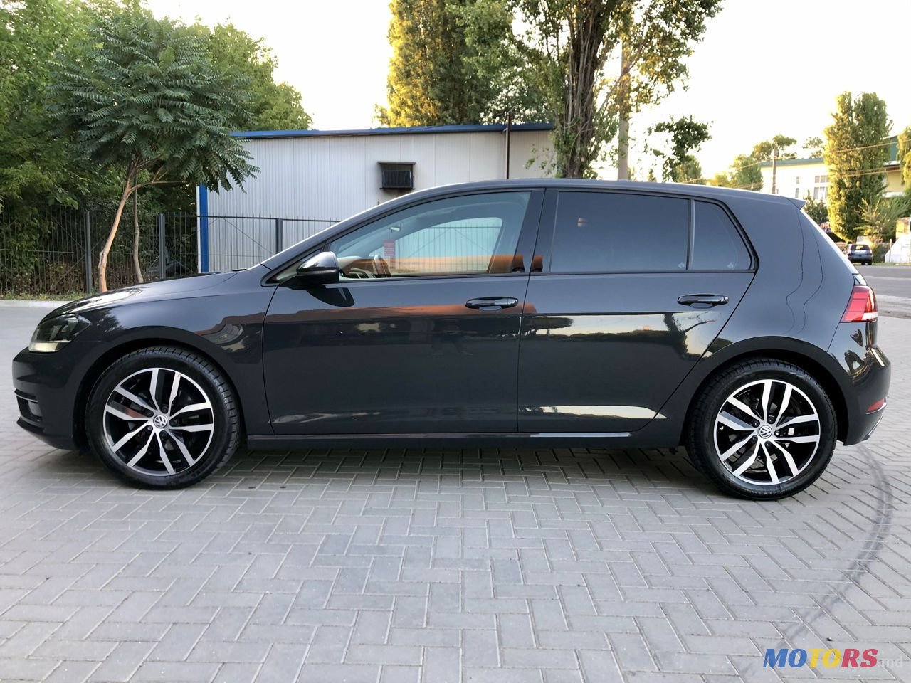 2018' Volkswagen Golf photo #6