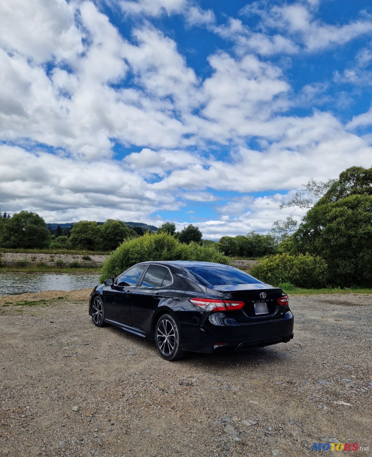 2018' Toyota Camry photo #2