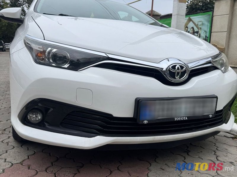 2015' Toyota Auris photo #1