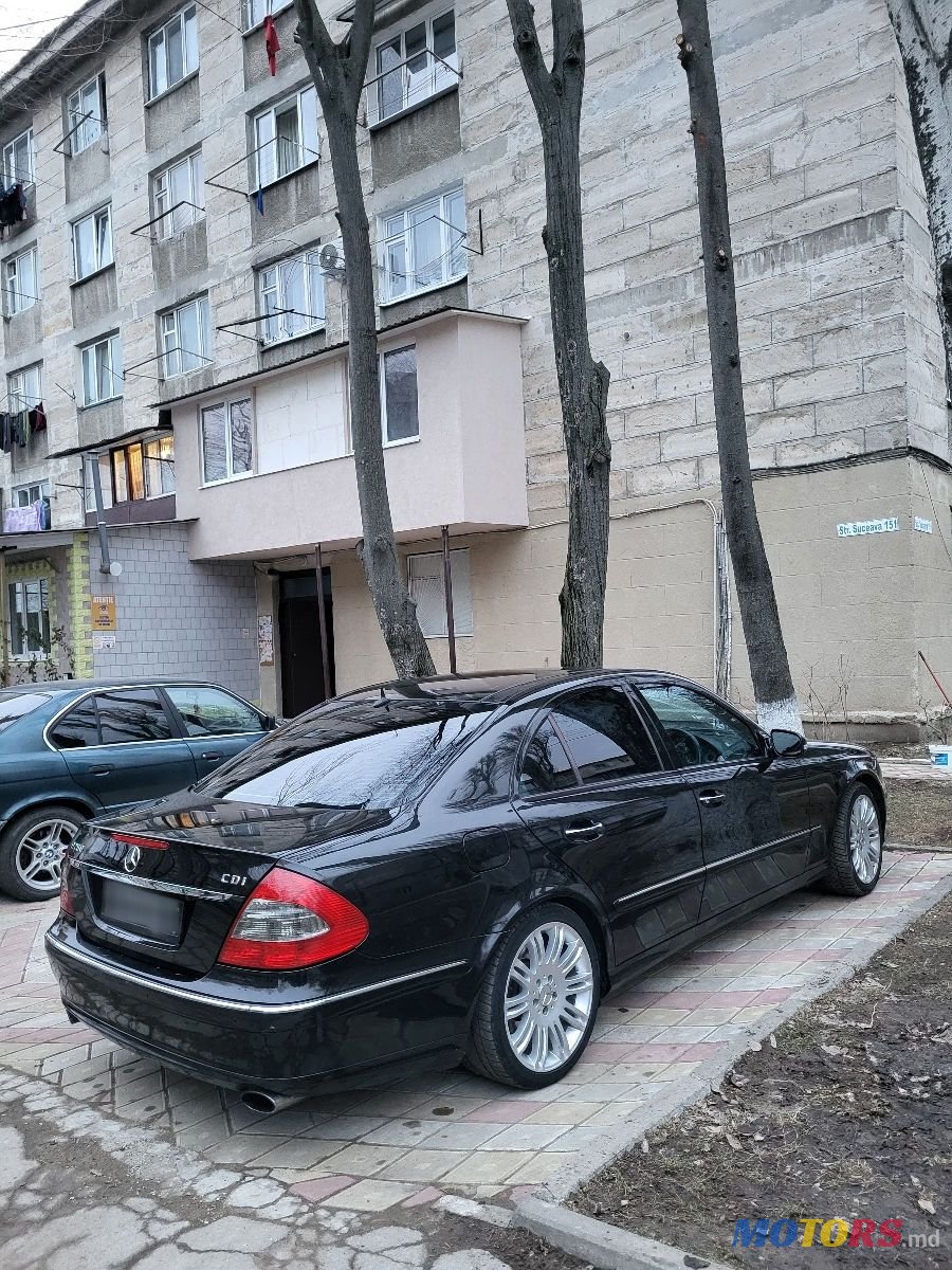 2008' Mercedes-Benz E-Class photo #1