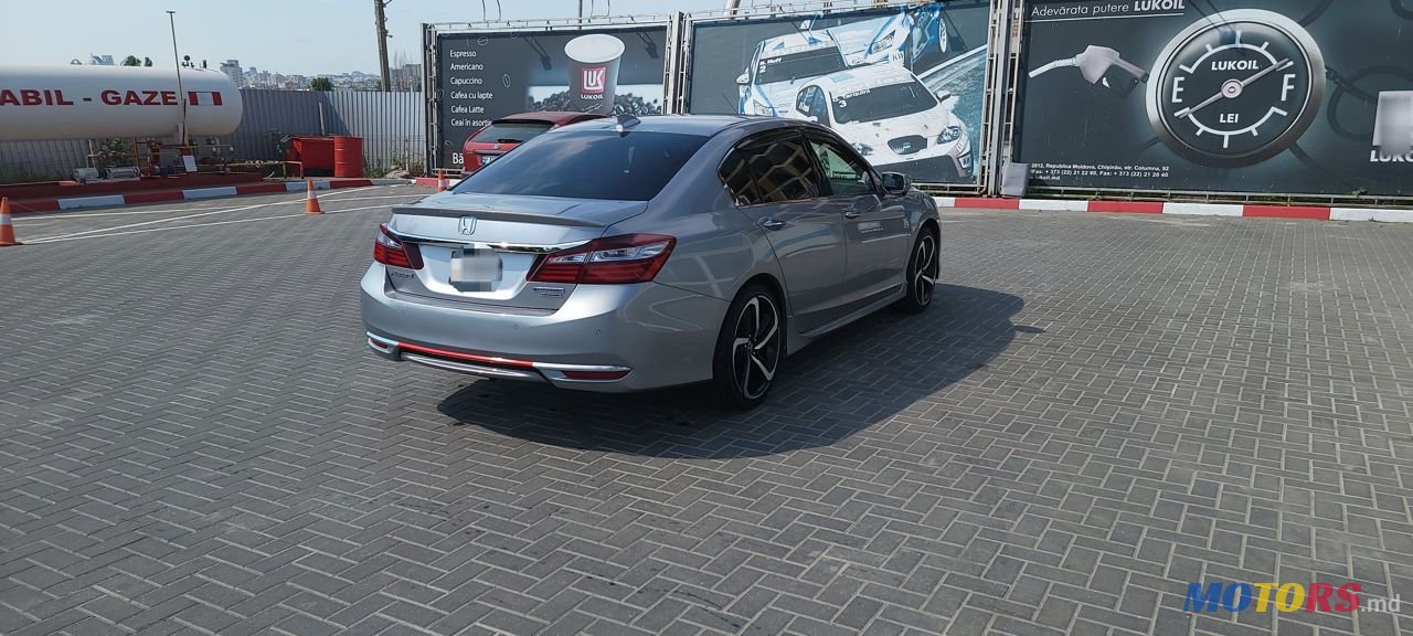 2017' Honda Accord photo #5