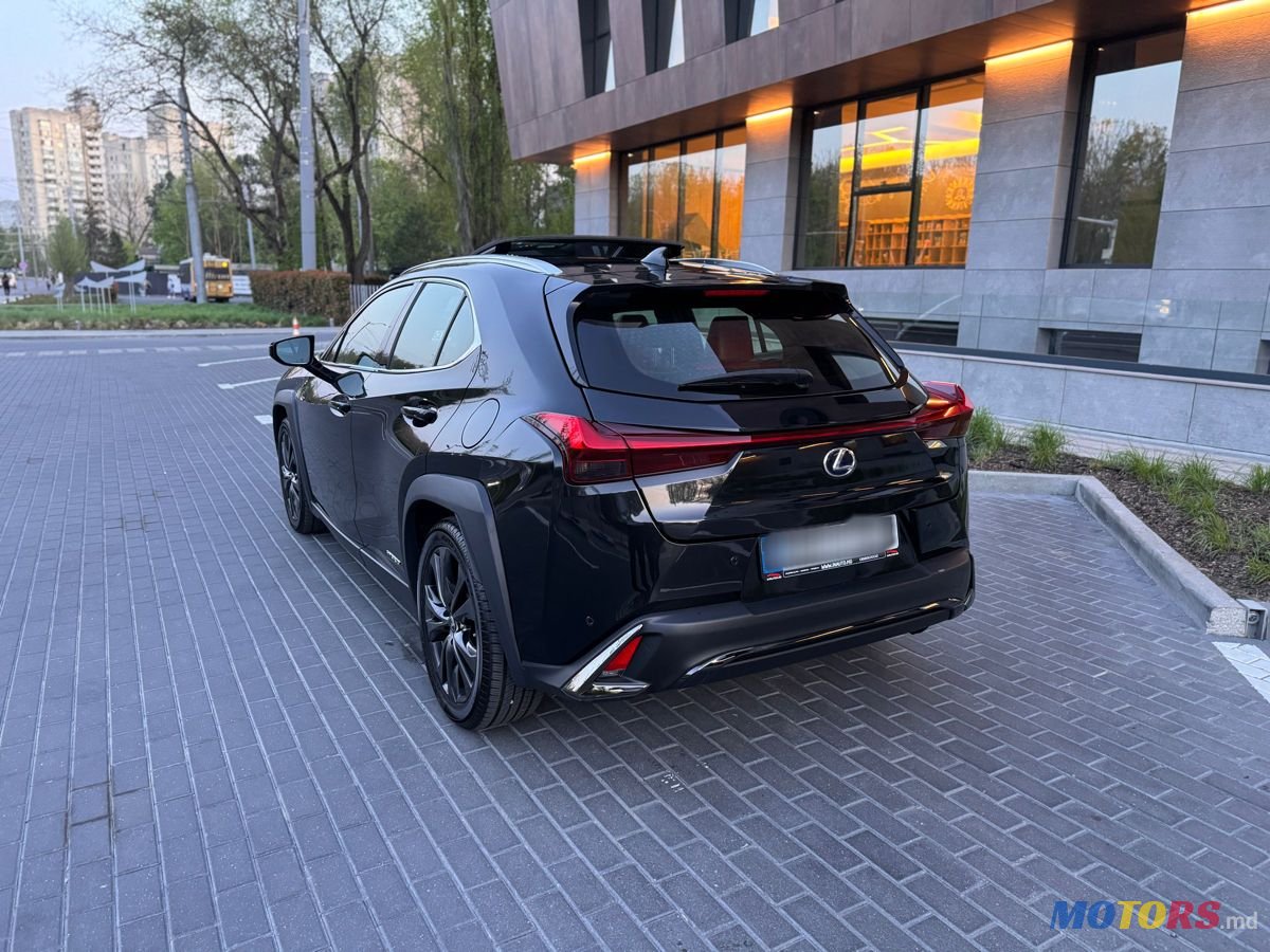 2020' Lexus UX photo #2