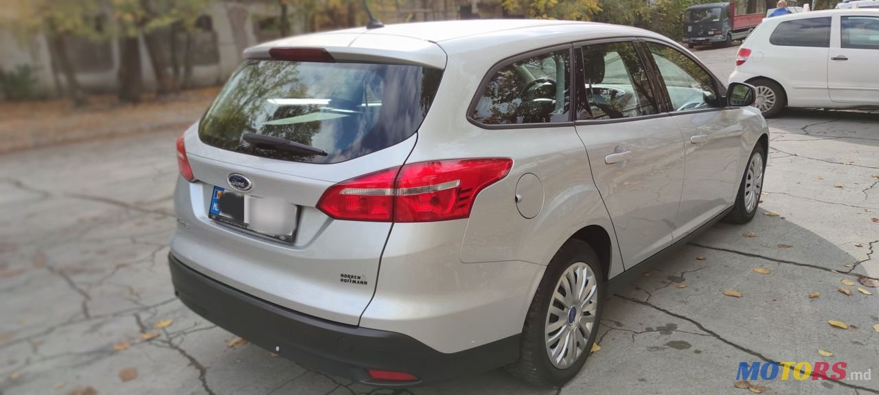 2015' Ford Focus photo #3