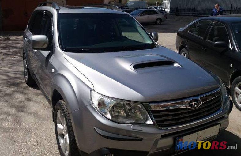 2010' Subaru Forester photo #1