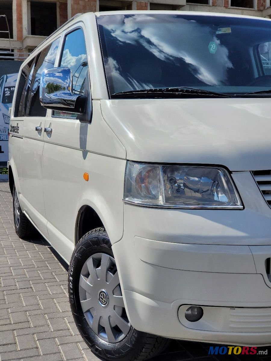 2005' Volkswagen Transporter photo #5