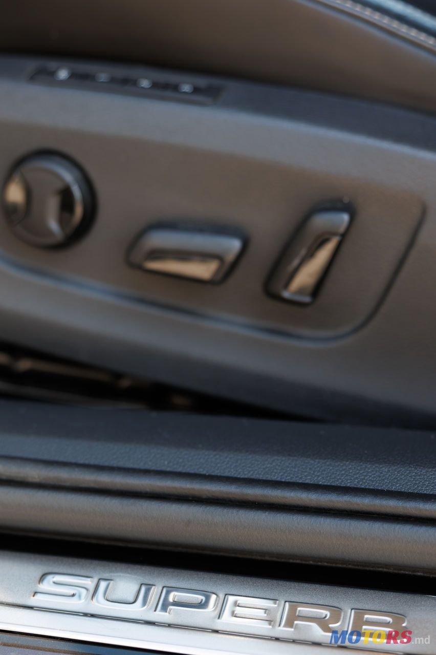 2022' Skoda Superb photo #3