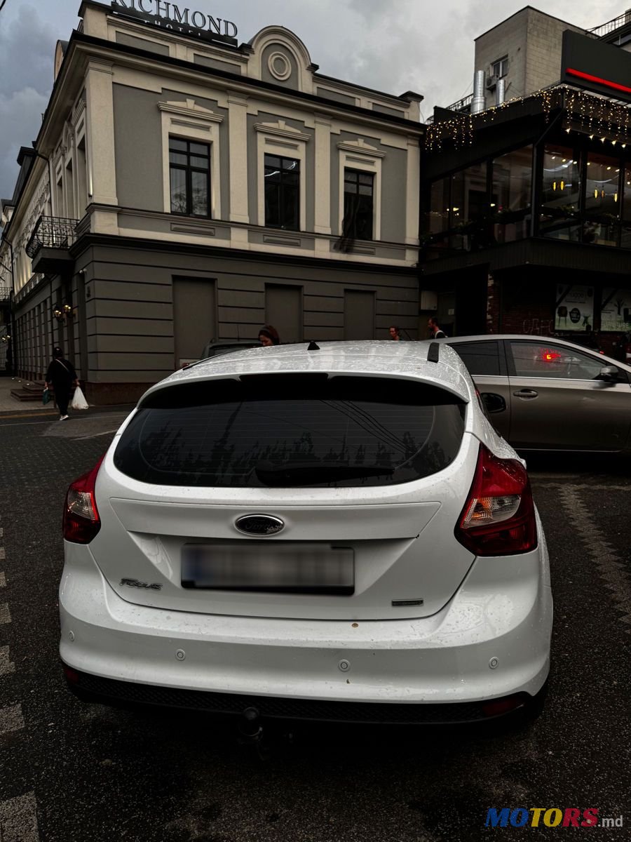 2014' Ford Focus photo #4