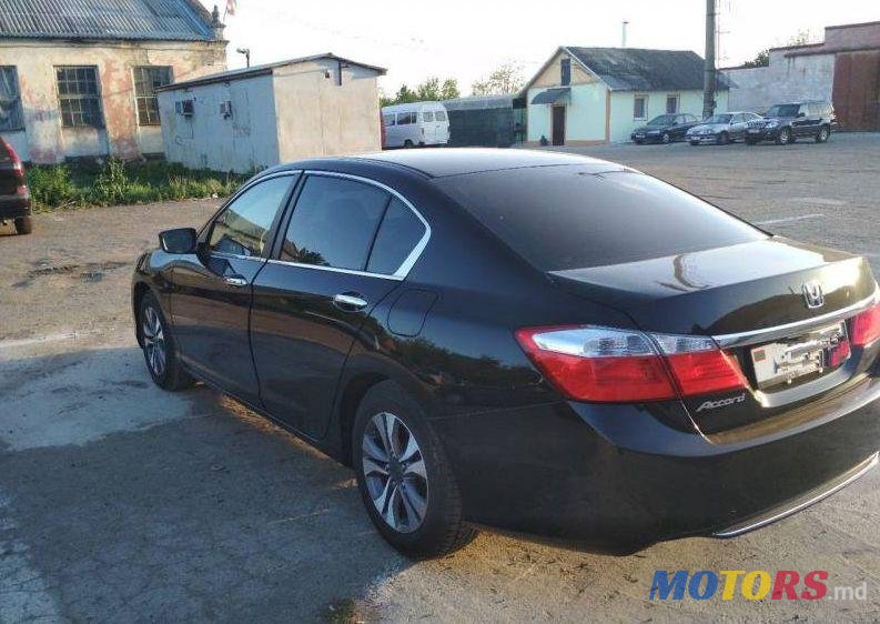 2013' Honda Accord photo #2